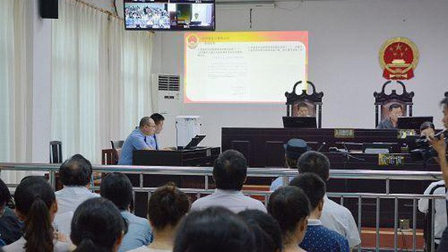 Người đẹp 25 tuổi lập kỷ lục chấn động về tham nhũng ở Trung Quốc