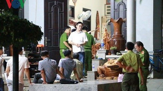 Mánh khóe tiếp tay cho trùm gỗ lậu Phượng “râu” của Hạt trưởng Hạt kiểm lâm