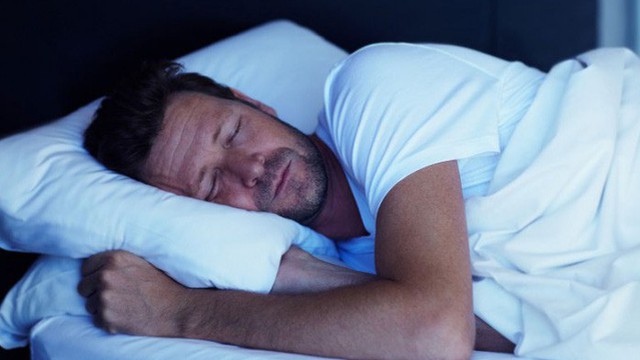 Ngủ bao nhiêu giờ/ngày là đủ: Không phải 8h, nhà khoa học đưa ra đáp án khác rất chính xác