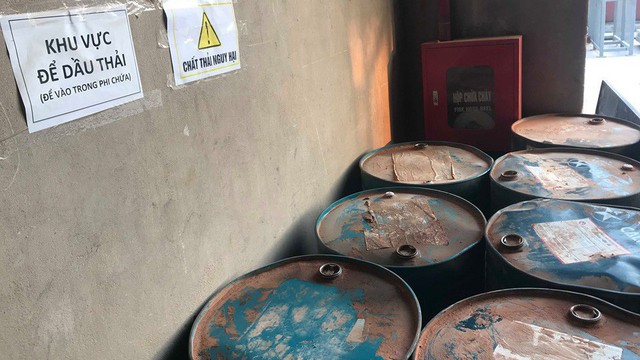 Cận cảnh nơi lưu giữ dầu thải bị tuồn ra "đầu độc" nước sông Đà của Công ty gốm sứ Thanh Hà
