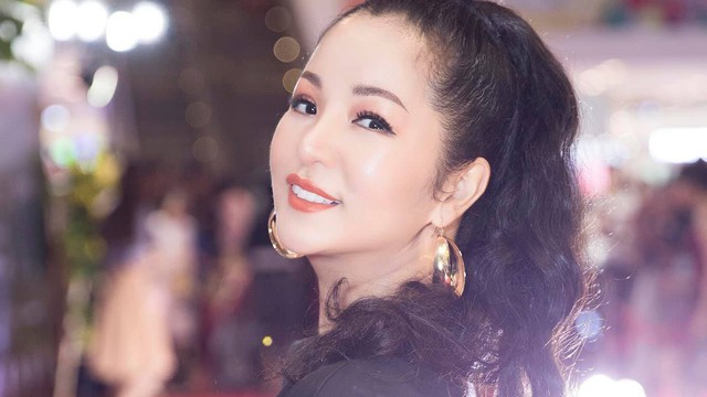Thúy Nga: Có người thấy hình mình trên poster nhỏ, gọi riêng cho thiết kế mắng vốn