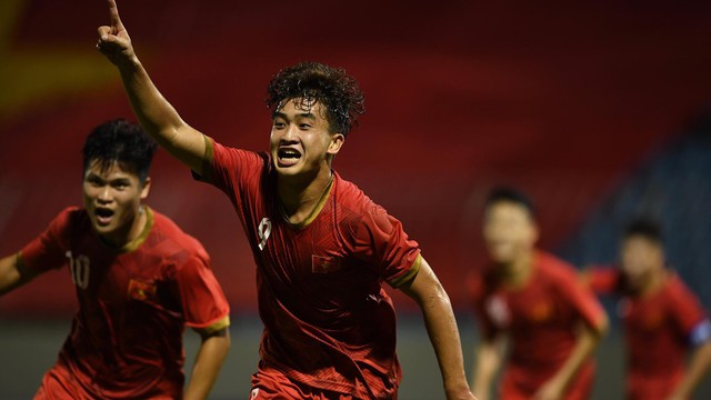 Hạ gục đội bóng châu Âu bằng "chiêu độc", U21 Việt Nam giành vé vào chung kết