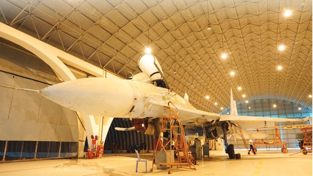 Tiêm kích Su-27 KQVN lột xác: Ngạc nhiên với "bệ phóng" hiện đại - Thần kỳ tầm cỡ khu vực