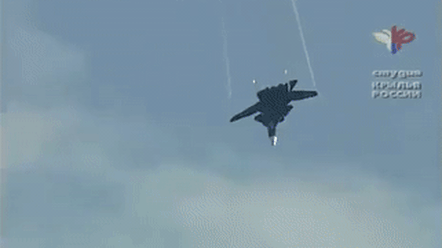 Không phải Su-57, đây là máy bay thế hệ 5 đầu tiên của Nga: Số phận hẩm hiu vì "khác người"?