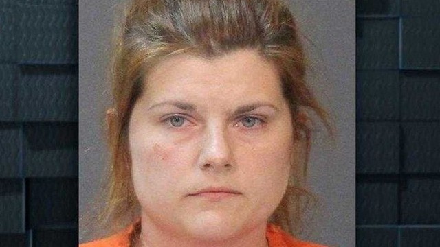 Cô giáo Mỹ 34 tuổi bị bắt với cáo buộc hiếp dâm học sinh nam 10 tuổi