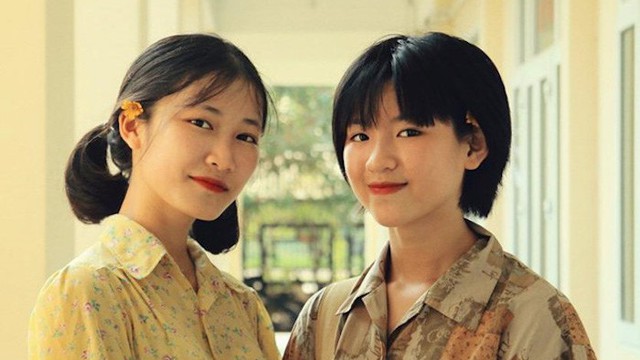 Thầy giáo ở Quảng Ninh chụp kỷ yếu cho học sinh theo phong cách những năm 90