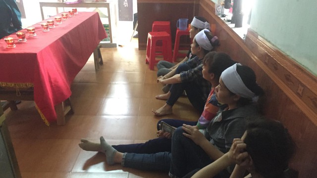 "Con nói chở cháu đi chơi một lát rồi về, sao giờ con với cháu không về nữa?"