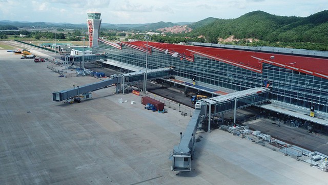Đóng cửa sân bay Vân Đồn, Cát Bi từ 12h trưa nay do ảnh hưởng bão số 3
