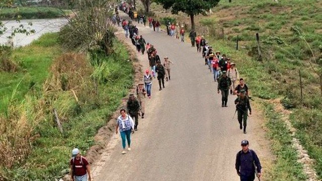 Dân quân Venezuela với 500.000 khẩu súng trường áp sát biên giới Colombia: Chiến tranh cận kề?