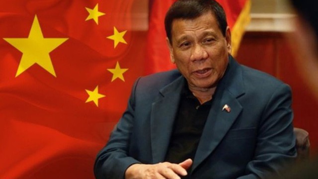 Manila nói gì về tin TT Duterte tỏ ra "ân hận" trước mặt ông Tập khi nêu phán quyết biển Đông?