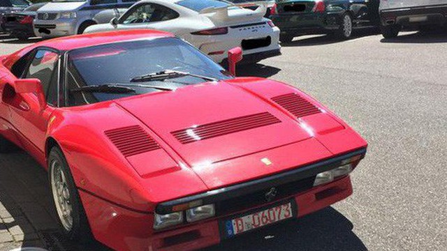 Giả khách sộp lái thử siêu xe Ferrari rồi biến mất không dấu vết