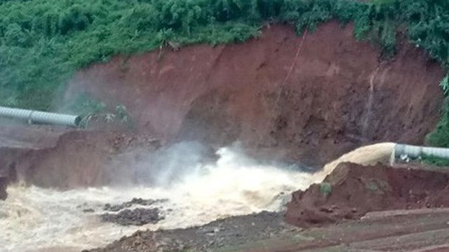Thủy điện Đắk Kar: Sẵn sàng nổ mìn giải nguy cho hồ chứa đang bị kẹt van xả