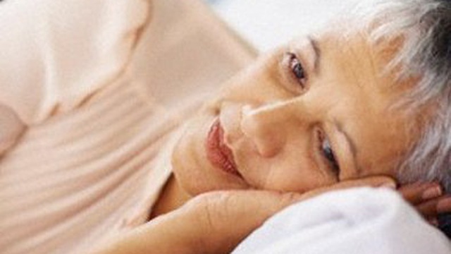 Bài thuốc chữa mất ngủ ở người luống tuổi