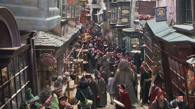 Harry Potter: Hộp Ăn vặt Giả bệnh và 10 thứ tuyệt vời nhất bạn nên mua tại Hẻm Xéo