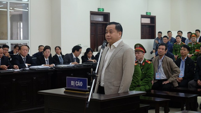 Bị cáo Phan Văn Anh Vũ: "Tôi rất đau đớn khi bị tạm giam làm mất đi cơ đồ sự nghiệp của tôi"