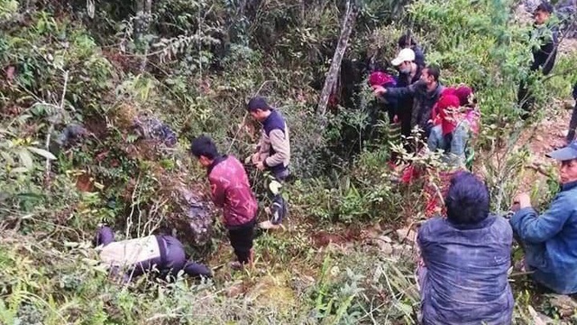 Tìm nam thanh niên mất tích dưới hố sâu, phát hiện thi thể người phụ nữ