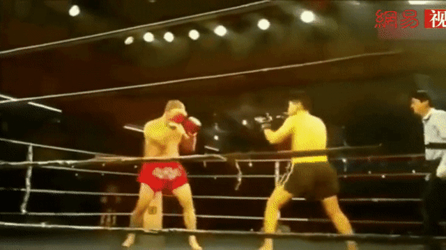 “Cao thủ Nội gia quyền” hạ gục võ sĩ tán thủ sau 21 giây theo kịch bản bất ngờ