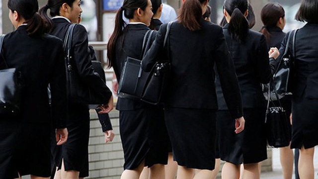 Phụ nữ Nhật Bản đau đáu lo sợ nghèo khó khi về hưu
