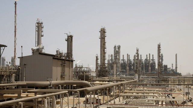 Saudi Arabia bác đề nghị đàm phán của Nga, quyết tăng sản lượng dầu mỏ
