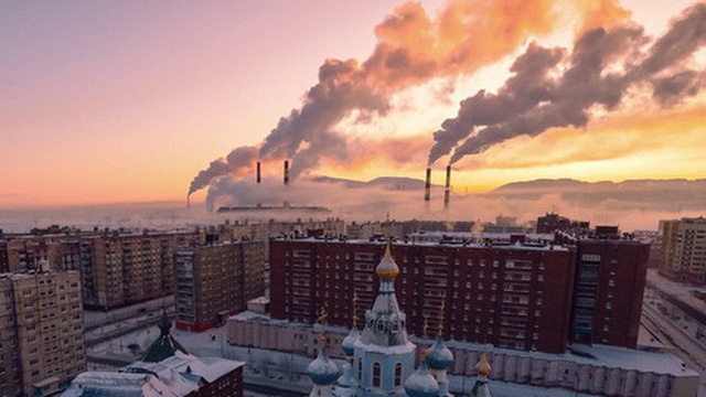 Cuộc sống khắc nghiệt ở Norilsk, nơi tách biệt với thế giới: Không chỉ có khí hậu lạnh giá mà còn là nơi ô nhiễm nhất hành tinh