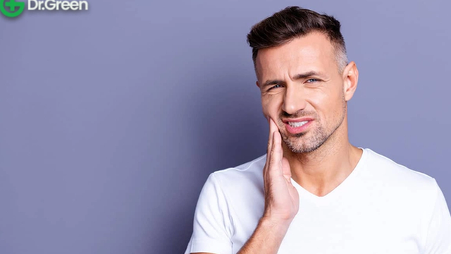 Uống đá lạnh và ăn đồ nóng không còn là ác mộng nếu như biết các mẹo chăm sóc răng sau đây