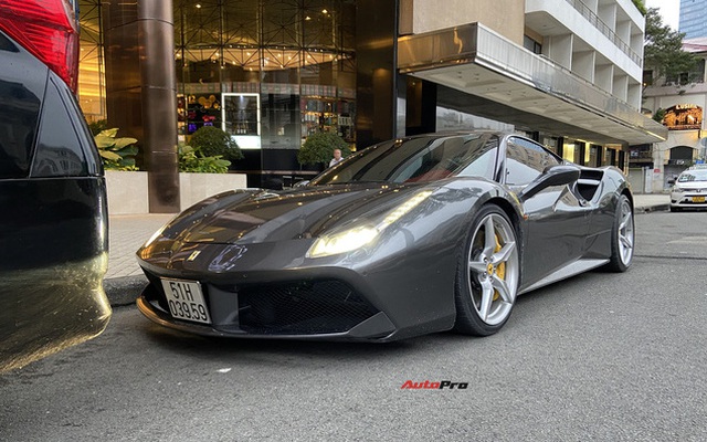 Ferrari 488 GTB được đồn đoán là của nữ doanh nhân chơi siêu xe khét tiếng một thời ra biển số mới