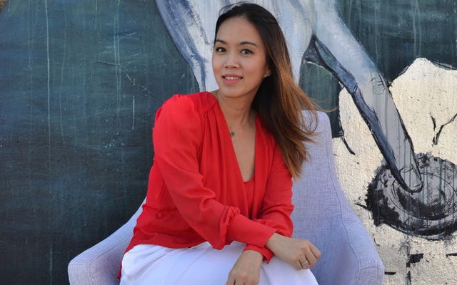 Từ ca sỹ trở thành lãnh đạo thành công tại Mỹ, cô gái Việt khẳng định: "Nếu học xong mà về Việt Nam luôn, thứ cầm theo chỉ là một tấm bằng"