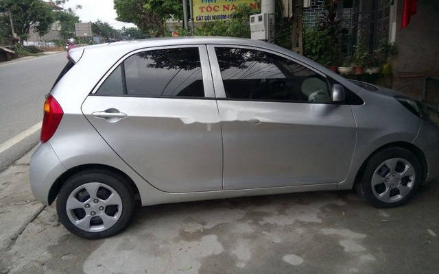 Kia Morning bán rẻ 100 triệu đồng khiến Hyundai Grand i10 "ngả mũ"