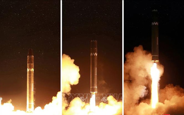 Triều Tiên công bố album ảnh về lịch sử phát triển các loại tên lửa