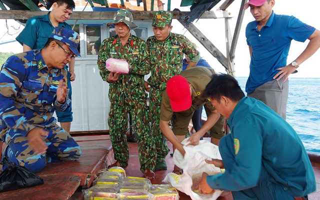 Phát hiện 20kg ma tuý trôi dạt trên đảo Thổ Chu