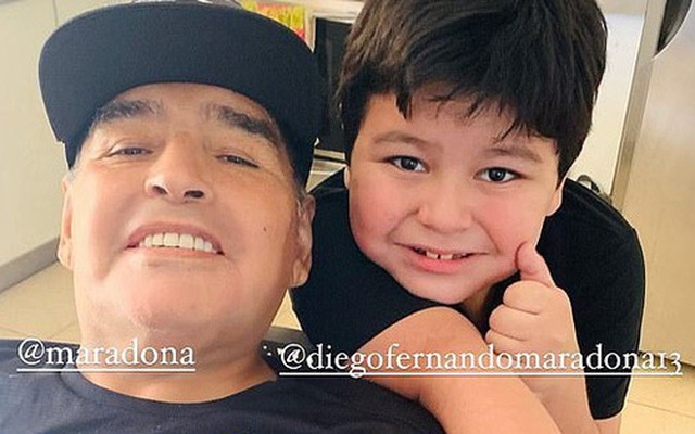 Lời nhắn cuối cùng của huyền thoại Maradona gửi cho bạn trai của tình cũ trước lúc mất: "Hãy chăm sóc cô ấy và thiên thần nhỏ của tôi"