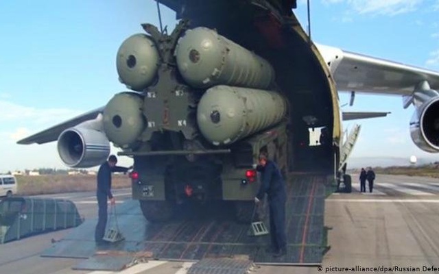 Bất ngờ khoe "diệt S-400" Nga, tên lửa của tập đoàn Mỹ uy lực ra sao?