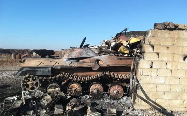 Tình hình Syria: Thổ Nhĩ Kỳ bất ngờ tấn công, hủy hoại xe bọc thép Syria