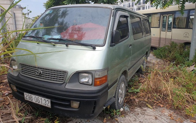 Vụ học sinh lớp 4 bị quên trên ô tô đưa đón: Gia đình không khiếu kiện, tiếp tục cho trẻ dùng xe đưa đón