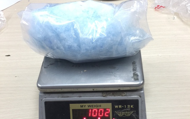 9 kg ma tuý giấu trong bưu kiện đựng kẹo, gửi từ Châu Âu về Sài Gòn