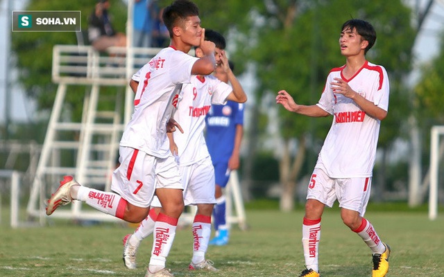 Đàn em Công Phượng muốn đánh bại dàn sao U19 Việt Nam của SLNA