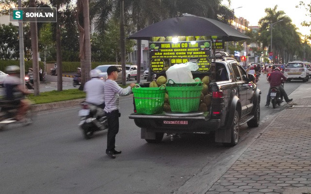 Ông chủ của "Ford Ranger Ngọc sầu riêng": Đem xe tiền tỷ đi bán sầu rong, lời 2 triệu/ngày