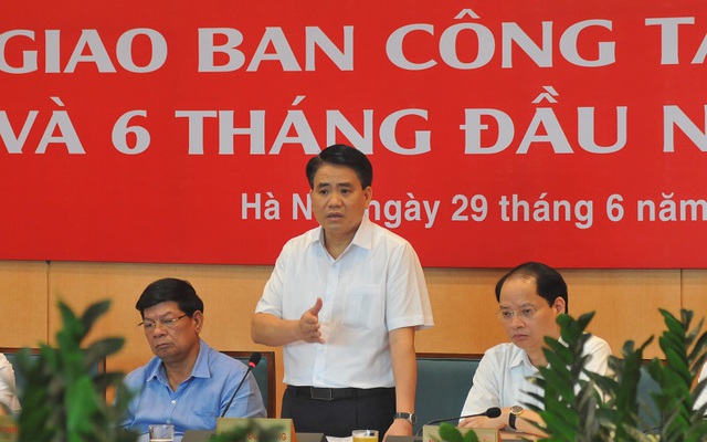 Chủ tịch Nguyễn Đức Chung: Người dân chậm đóng tiền cũng không được cắt điện, nước ngày nắng nóng