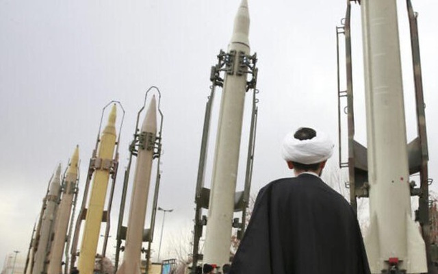 Lệnh cấm vận vũ khí Iran “khoét sâu” thêm bất đồng Nga-Mỹ