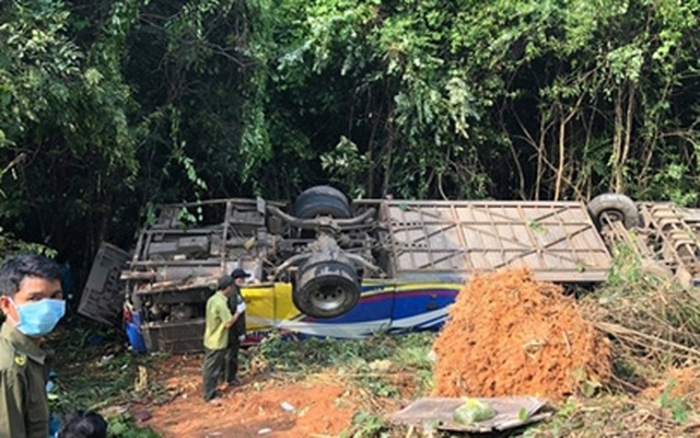 Vụ xe khách lao xuống vực ở Kon Tum: 17 nạn nhân xuất viện