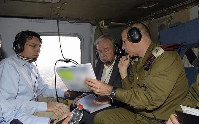 Trực thăng chở Tổng Tham mưu trưởng Quân đội Israel tắt nhầm động cơ, 'rơi' từ độ cao 30m