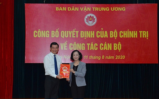 Bộ Chính trị điều động Bí thư Tỉnh ủy về Trung ương