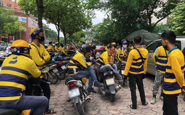 Sau Now, tài xế beBike lại quây trụ sở đòi giảm chiết khấu và tăng thưởng