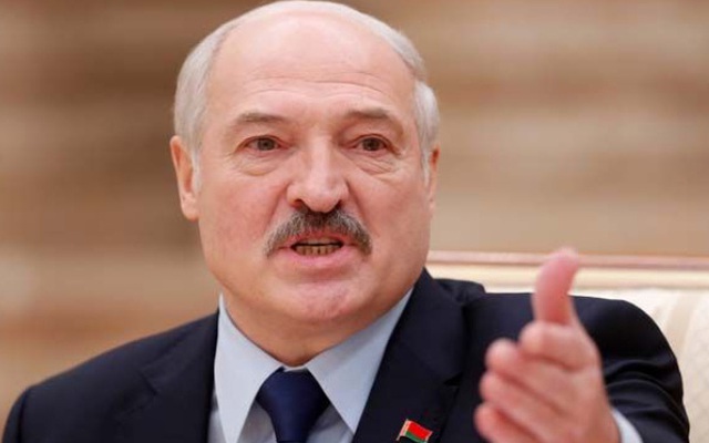 Cảnh báo về "chiến tranh lai", TT Lukashenko nói Belarus không thể trông chờ vào "trợ giúp miễn phí"