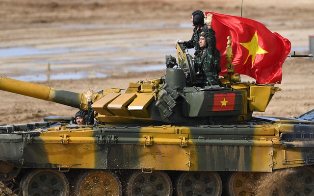 Quá xuất sắc, Việt Nam vào thẳng bán kết Tank Biathlon 2020; Đội tuyển phòng hóa về đích