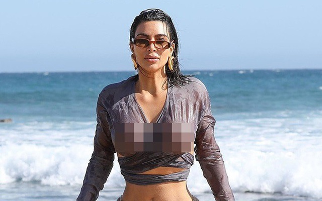 Kim Kardashian thả dáng bốc lửa trên biển Malibu