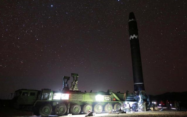 Triều Tiên công bố tên lửa đạn đạo hủy diệt tầm bắn tới Mỹ trong cuộc duyệt binh lớn?