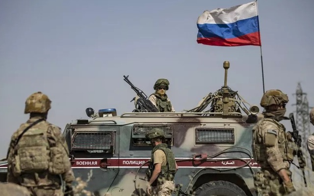 Báo Anh: Đồng minh khuyên Mỹ hạ mình "qua cửa" Nga nếu muốn thoát khỏi tử địa Syria?
