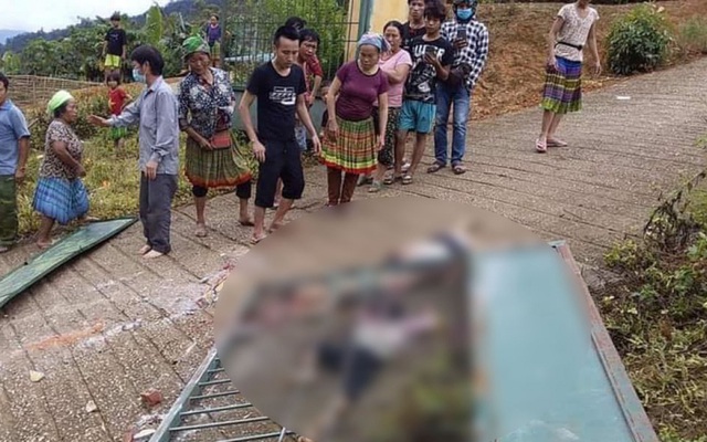 Bộ GD-ĐT gửi lời chia buồn tới gia đình 3 học sinh ở Lào Cai tử vong do sập cổng trường