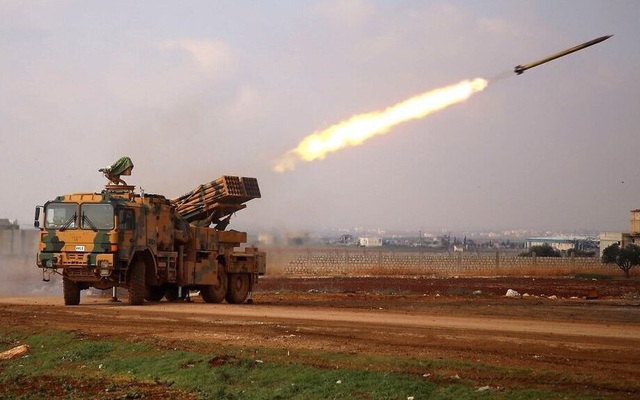 Cho quân Syria "xả hết đạn", Thổ Nhĩ Kỳ dồn hỏa lực "đáp trả gấp 10"?